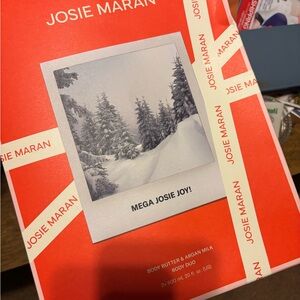 Josie Maran Whipped Argan Oil Body Butter & Argan Milk Serum Set
